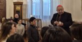 Alumnos de Bachillerato del Colegio Juan Pablo II de Parla, recibidos en Cracovia por el cardenal Dziwisz
