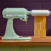 KitchenAid lanza su accesorio 3 en 1 para hacer pasta fresca en casa de forma f�cil y r�pida