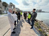 El nuevo tramo de acera entre el Parque del Deporte y Veneziola completa la conexi�n peatonal de La Manga del Mar Menor