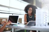 La escuela de negocios IEAD impulsa programas flexibles para l�deres empresariales del futuro