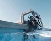 Mammotion revoluciona el mantenimiento de piscinas con SPINO S1 Pro, el primer robot que sale del agua de forma autónoma