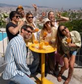 La generaci�n sin filtros que vive a su manera ya tiene bebida favorita: Crodino, el aut�ntico spritz sin alcohol