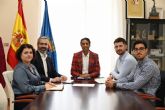 La visita del delegado del Gobierno permite al Ayuntamiento tratar asuntos urban�sticos y de inter�s para el municipio