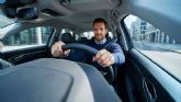 Casi la mitad de los españoles ya contratan su seguro de coche de forma digital según un estudio de Allianz Direct