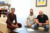 La Escuela de F�tbol Alhama fortalece su actividad con un nuevo convenio municipal