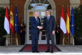Pedro S�nchez recibe al Pr�ncipe Alberto II de M�naco, que conmemora el 150o aniversario de su representaci�n diplom�tica en Espana