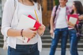 Becas.com propone 9 becas con plazo abierto en junio