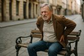 Dr. Gast�n Camino, traumat�logo: 'El dolor de espalda persistente puede ser senal de patolog�as como la estenosis lumbar'