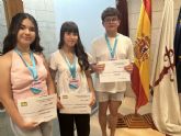 Entregan los premios a las ganadoras del Certamen Literario del II Memorial José Miguel Cano, que organiza el Centro Deportivo MOVE Entregan los premios a las ganadoras del Certamen Literario del II Memorial José Miguel Cano, que organiza el Centro Deportivo MOVE