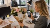 Del ramo tradicional al regalo interactivo; la revoluci�n digital del sector floral