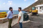 El Ayuntamiento inicia las obras de reparaci�n de la escollera de El Port�s con una inversi�n cercana a los 50.000 euros ante la inacci�n de Costas