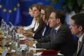Albares visita Eslovaquia en un momento de fortalecimiento de las relaciones bilaterales
