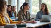 Cientos de estudiantes pueden verse afectados por el retraso en las citas para tramitar sus visados con Estados Unidos