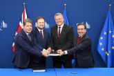 Albares, en la firma del acuerdo de Gibraltar: 'un acuerdo hist�rico que abre una nueva era tres siglos despu�s'