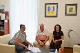 El Ayuntamiento renueva el convenio con la Junta de Cofrad�as de Alhama