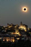Cogolludo firma una imagen para la historia durante el eclipse total de Sol