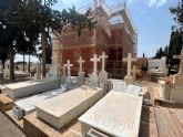 Continúan a buen ritmo las obras de restauración de la Capilla del Cementerio “Nuestra Señora del Carmen”, que se prolongarán hasta unas semanas previas a la festividad de Todos los Santos