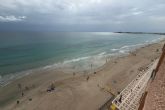 Izada la bandera roja en todo en el litoral este y oeste de Cartagena tras detectarse que el mar se ha retra�do varios metros