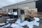 El incendio de un cami�n causa danos en una nave de la planta de reciclaje de El Gorguel