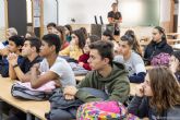 El Ayuntamiento ofrece a los j�venes espacios de aprendizaje y reflexi�n para complementar su formaci�n