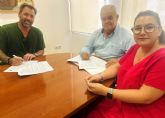 Suscriben un nuevo contrato con un emprendedor que dedica su actividad a la reparaci�n y soldaduras de barcos, balsas de riego, pantanos y presas