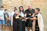 Alhama recibe por primera vez el fuego sagrado de las Fiestas de Carthagineses y Romanos