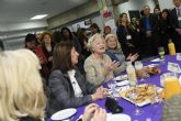 La Universidad de Murcia se suma al desayuno global de mujeres qumicas