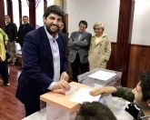 Lpez Miras vota su candidatura a la presidencia del Partido Popular de la Regin de Murcia
