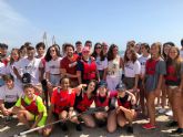 Unos 70 jvenes participan en el campamen to de verano Arbolar Beach Rock de Los Urrutias