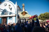 La Virgen del Milagro es acompañada por centenares de mazarroneros hasta la iglesia de San Andrs