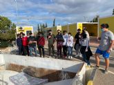 Alumnos del IES Sabina Mora visitan el ecoparque de Roldán