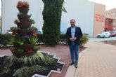 El Ayuntamiento de Lorca mejora la jardinera del parque de San Jos con la reposicin de 250 plantas y la extensin de terrizo granate en todos los parterres