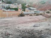 El Ayuntamiento de Lorca retira 26 toneladas de escombro, basura y maleza en el barrio de San Pedro tras acometer una actuacin de limpieza a fondo