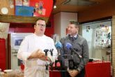 El chef Pablo Gonzlez-Conejero pone el broche final a los talleres gastronmicos del mercado de Vernicas