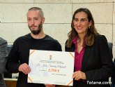 Jesús Sánchez Alguacil recibe el IX Premio de Investigación Histórica “Alporchón” por su estudio sobre la Totana romana Jesús Sánchez Alguacil recibe el IX Premio de Investigación Histórica “Alporchón” por su estudio sobre la Totana romana