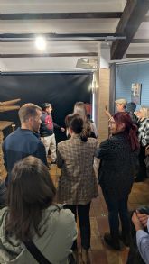 Inaugurada la exposici�n 'Manos que reparan el tiempo: el arte de cuidar, revivir y brillar' del Programa Experiencial 'Mejora de la Escena Urbana de Bullas'