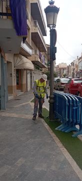 El Ayuntamiento mejora el alumbrado en calles de la zona comercial y hostelera de Puerto Lumbreras