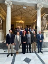 La consejera de Turismo valora la adhesión del Círculo de Economía al distintivo ´Amigos del Camino de la Cruz de Caravaca´