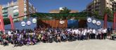 Centenares de familias celebran su da en el jardn de la Seda