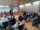 Se realiza una recepcin institucional a usuarios del Centro de Da y Personas Mayores de Lorca 'Domingo Sastre' que visitan Totana
