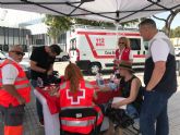 Ayuntamiento, AECC y Cruz Roja reparten 1.000 muestras de crema solar y 400 botellines de agua dentro de la campaña de sensibilizacin contra los golpes de calor y la radiacin UV