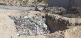 La Policía Local de Lorca denuncia al dueño de un solar en el que se estaban depositando materiales contaminantes sin ningún tipo de licencia