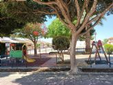 La concejalía de Parques y Jardines continúa con el mantenimiento y arreglo de las Zonas Infantiles