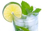 Bebidas sanas, refrescantes y repletas de sabor para disfrutar este verano