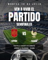 Pantalla gigante en el Jard�n El Palmeral para vivir la semifinal del Mundial con Espana