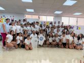 La alcaldesa visita la primera Escuela de Verano Joven de Archena, en la que participan casi un centenar de adolescentes