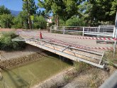 Se repara el guardarraíles del puente de Yéchar