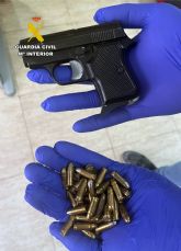 La Guardia Civil desmantela en Villanueva del Ro Segura un grupo delictivo que cometa robos con violencia