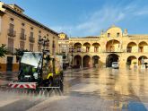 Los servicios de limpieza con agua y atenci�n r�pida ganan protagonismo en Lorca este verano