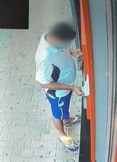 La Guardia Civil esclarece una decena de delitos de phishing presuntamente cometidos por un vecino de Cieza